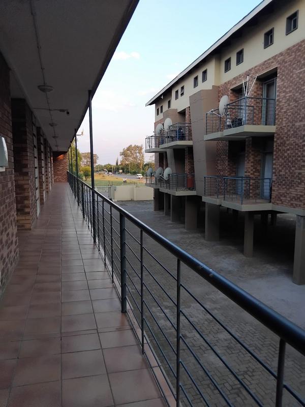 To Let 1 Bedroom Property for Rent in Dassie Rand North West
